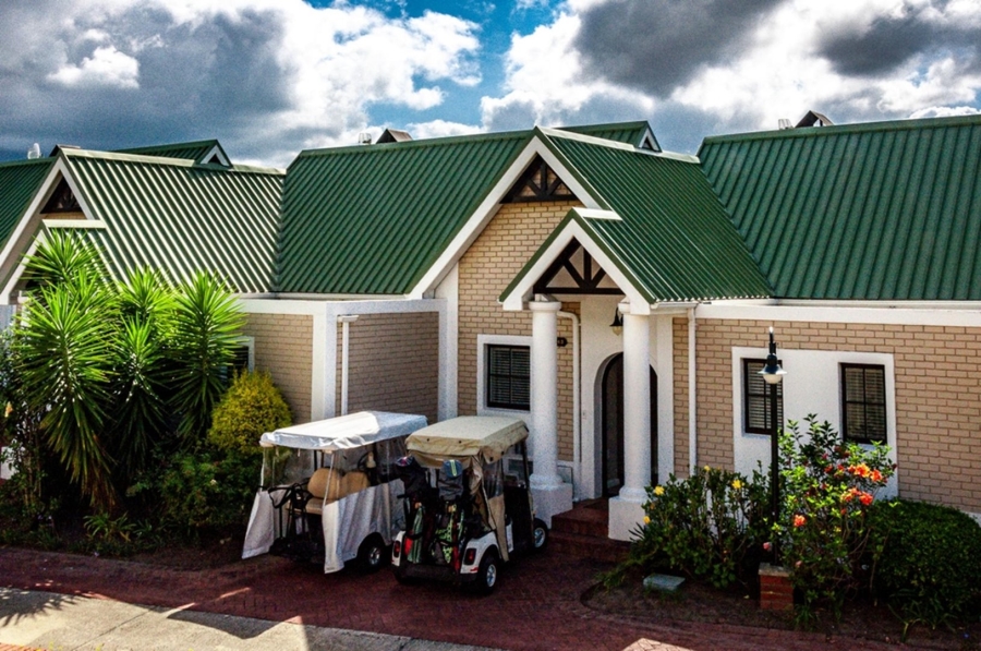 To Let 1 Bedroom Property for Rent in Fancourt Western Cape